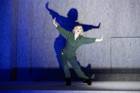 Fremder als der Mond