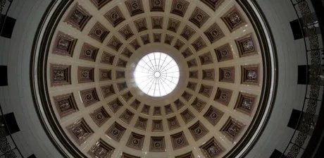 Blick in die Kuppel der Rotunde des Alten Museum