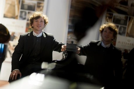 genid-eb1daf00d85749978505faa57336b74933326547-b10