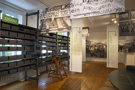 Ver/sammeln antirassistischer Kämpfe im FHXB-Museum