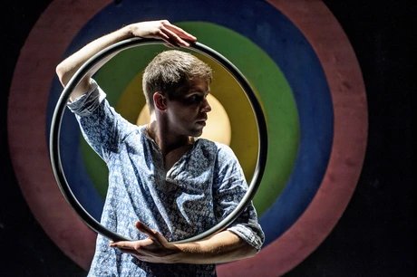 Hans und farbige Ringe