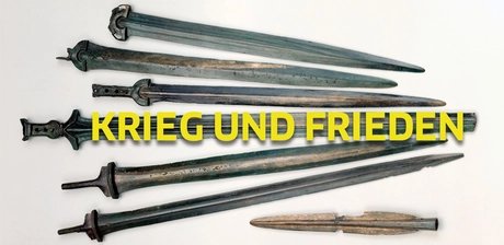 Krieg und Frieden + Schwerter und Lanze, Bronze. 9.-8. Jh. v. Chr., Stölln, Deutschland