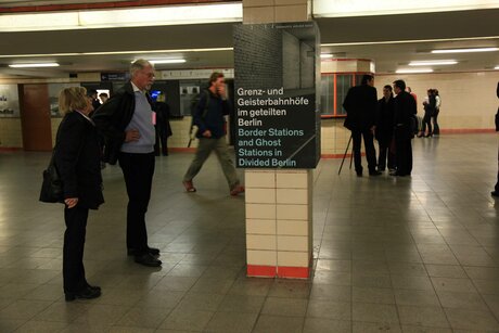 Ausstellung Zwischengeschoss S-Bahnhof Norbahnhof