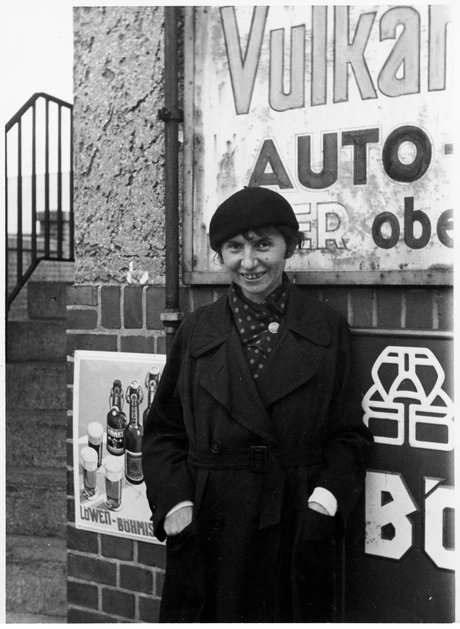 Unbekannter Fotograf: Jeanne Mammen, um 1935 Unbekannter Fotograf: Jeanne Mammen, um 1935