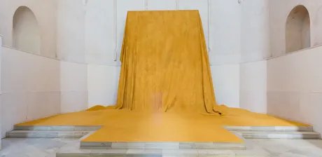 Delcy Morelos, Altar, 2024, Installationsansicht, CAAC Centro Andaluz de Arte Contemporaneo, Sevilla