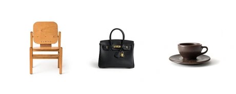 Kinderstuhl "Heidi", Entwurf: Hans Brockhage, VEB Klappmöbel, Bad Suderode, Sammlung Werkbundarchiv – Museum der Dinge, „Luxus Leder Handtasche für Damen“ in Birkin Bag-Optik, Sandberg, Hongkong, 2024, Espressotasse aus Kaffeesatz der Berliner Firma 