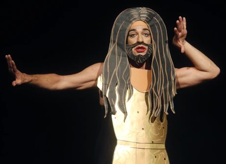 ENNIO als Conchita Wurst