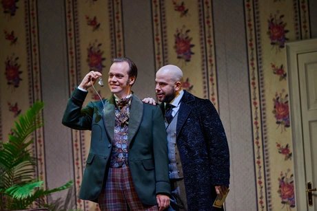 Thomas Blondelle als Gabriel von Eisenstein, Thomas Lehman als Falke