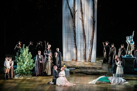 Ketevan Chuntishvili als Barbarina, Meechot Marrero als Cherubino, Patrick Guetti als Antonio, Ulrike Helzel als Marcellina, Padraic Rowan als Bartolo, Chance Jonas-O'Toole als Don Curzio, Burkhard Ulrich als Don Basilio, Maria Motolygina als Gräfin 