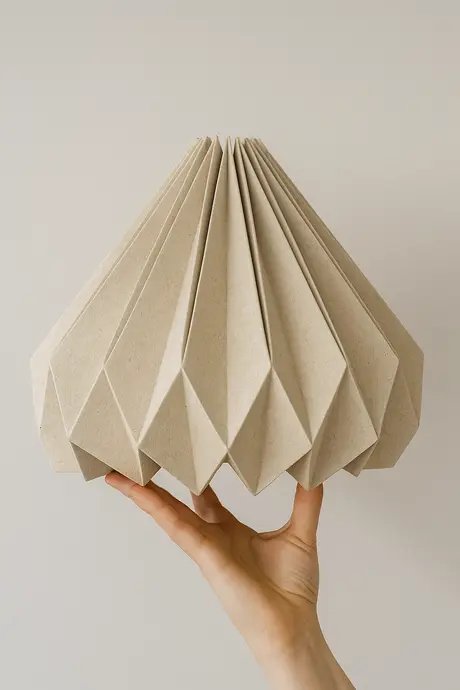 Veranstaltungen in Berlin: Papier-Lampenschirme – Lichtobjekte aus Faltungen