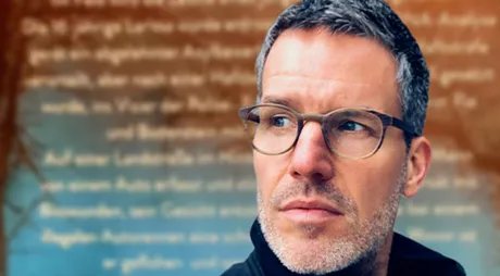 Veranstaltungen in Berlin: Tim Bergmann  liest aus dem Roman „Monster“ von Nele Neuhaus