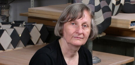 Antje Brüggemann in ihrem Atelier in Wippershain bei Bad Hersfeld