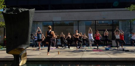 Veranstaltungen in Berlin: Yoga im Garten