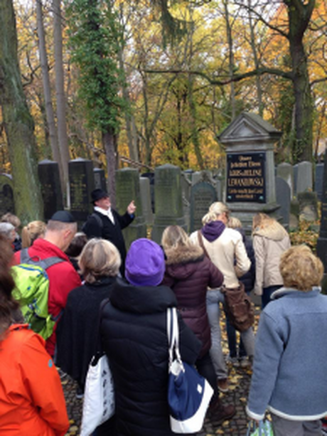Guided tour of the Jewish cemetery