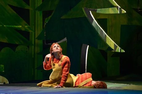 Stephanie Lauricella als Hänsel, Kim-Lillian Strebel als Gretel