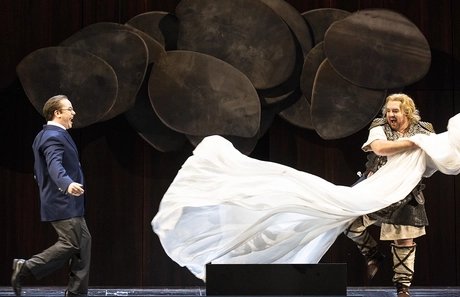 Thomas Lehman als Gunther, Clay Hilley als Siegfried