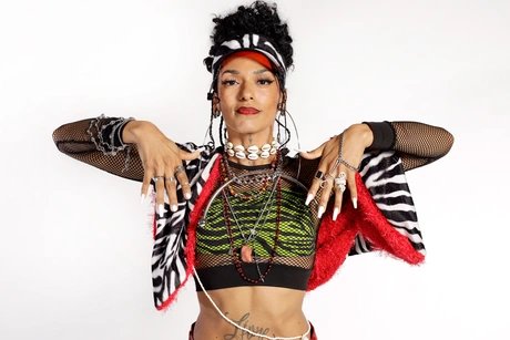 Porträtperformance Natasha Vergilio