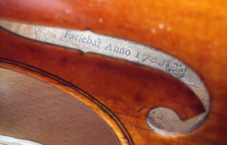 "Geigenzettel" Stradivaris