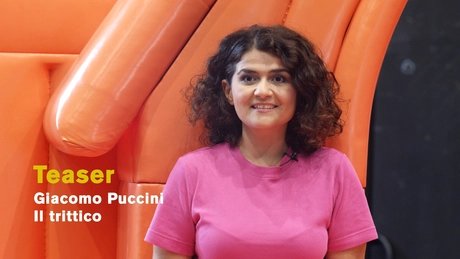 Pinar Karabulut in ihrem Bühnenbild