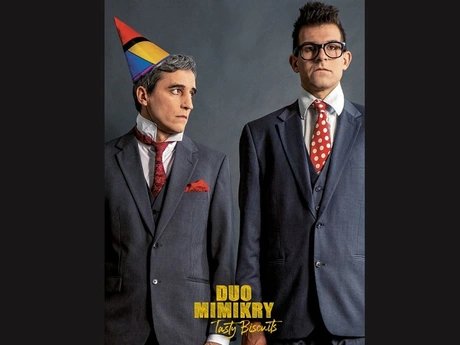 KEY VISUAL Duo Mimikry: Tasty Biscuits