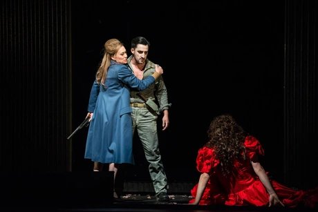 Heidi Stober als Micaëla, Charles Castronovo als Don José, Clémentine Margaine als CarmenMarcus Lieberenz