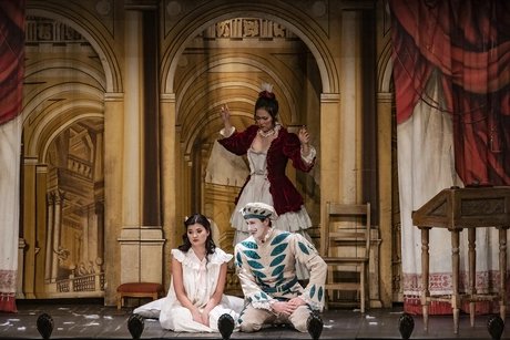Aigul Akhmetshina als Rosina, Samuel Dale Johnson als Figaro, Antonia Ahyoung Kim als BertaBettina Stöß