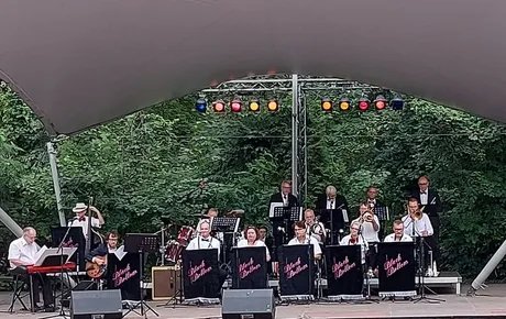 Big Band Black Bottom