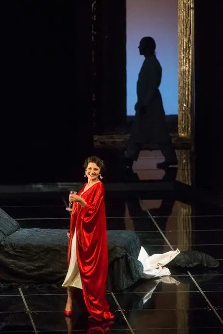 Elena Tsallagova als Violetta Valéry