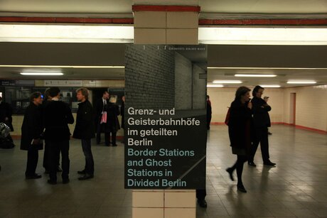 Ausstellung Zwischengeschoss S-Bahnhof Norbahnhof