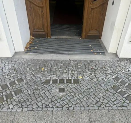 Stolpersteine am Kurfürstendamm