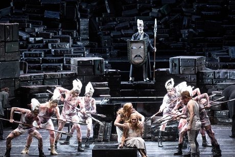 Elisabeth Teige als Sieglinde, Ricarda Merbeth als Brünnhilde, Derek Welton als Wotan, Eric Naumann als Hundingling u. a.Bernd Uhlig