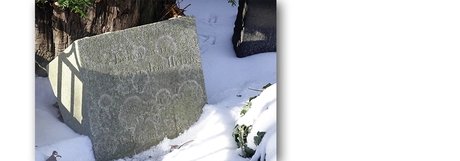 Unidentifizierter Grabstein auf dem Ehrengrab der Mendelssohn Bartholdys und Hensels