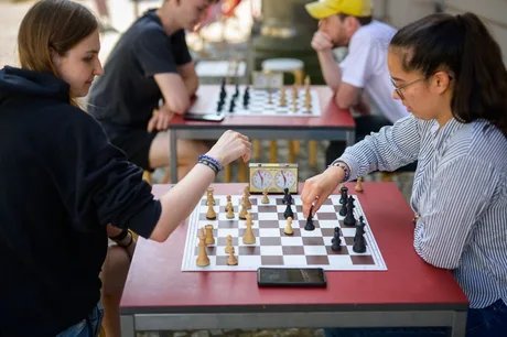 Schachspielende