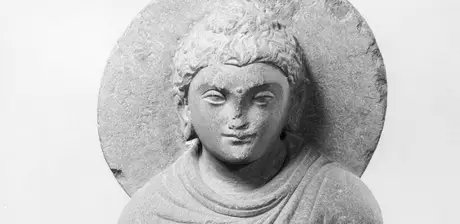 Buddha, Detail, Pakistan, 1.-3. Jahrhundert, Schiefer