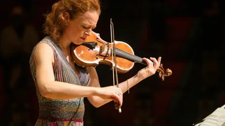 CAROLIN WIDMANN