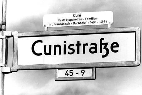 Straßenschild von der Cunistraße