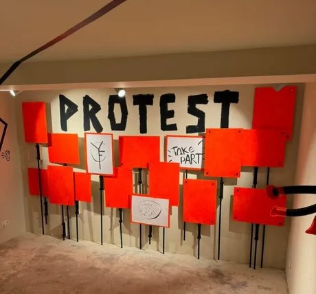 Blick in die Ausstellung "PROTEST. Einmischen. Laut werden. Verändern."