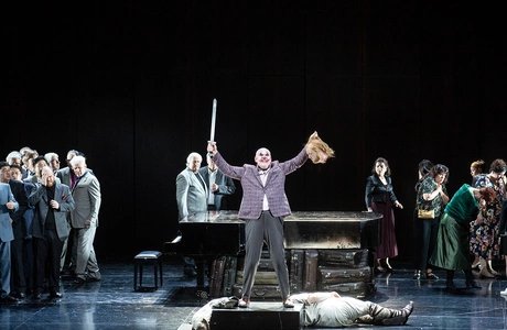 Albert Pesendorfer als Hagen, Clay Hilley als Siegfried