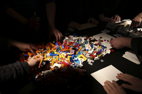 Veranstaltungen in Berlin: Utopische Architektur: Experimente mit Legosteinen