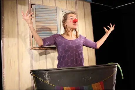 Veranstaltungen in Berlin: Waschtag bei Familie Clown