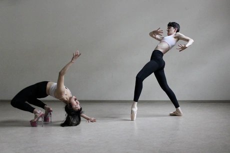 neworks - „We hate pink!“