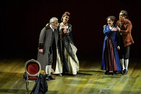 Lilit Davtyan als Susanna, Byung Gil Kim als Figaro, Ulrike Helzel als Marcellina, Padraic Rowan als BartoloBettina Stöß