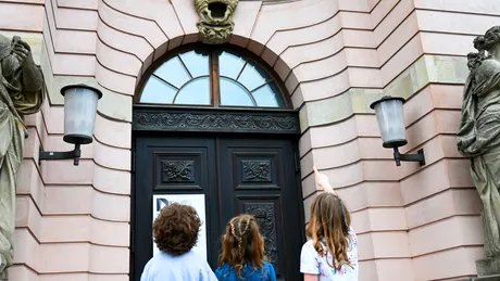 Veranstaltungen in Berlin: Von Drachen und Kronen: Mit dem Fernglas rund ums Zeughaus