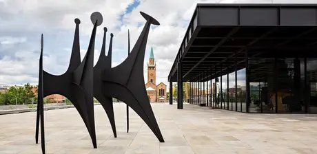 Alexander Calder, Köpfe und Schwanz (Têtes et Queue)