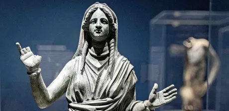 Votivstatue einer betenden Frau aus dem 2. Jh. v. Chr.