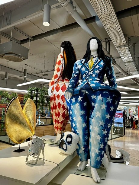 Kostüm-Verkauf in Wilma Shoppen
