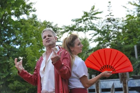 Claudius aka Uwe Neumann und Gertrud aka Saskia von Winterfeld