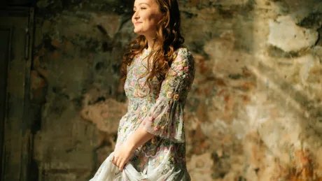 JULIA LEZHNEVA