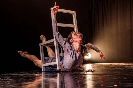 Double Bill: nowhere + Cosmo Cosmetics