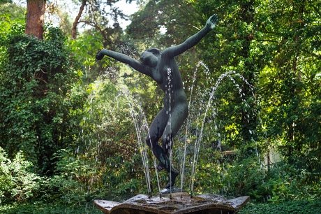 Tänzerinnen-Brunnen